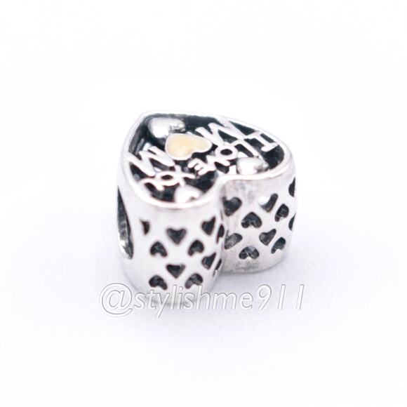Authentic PANDORA Love for Mother Charm - 792067EN23 - Picture 8 of 10